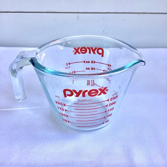 PYREX | Two Glass Measuring Cups | 1 Cup & 2 Cup - Picture 2 of 10